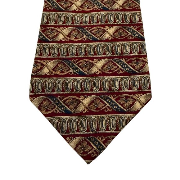 The Metropolitan Museum Of Art All Silk Greek Patterned Necktie Made in Canada - Picture 1 of 9